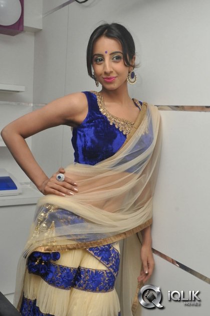 Sanjjanaa-Launches-Naturals-Family-Salon-and-Spa